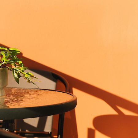 Melador Beachfront Apartments Kavos Bagian luar foto