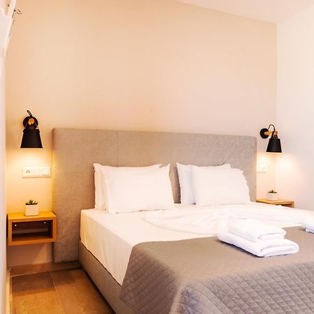 Melador Beachfront Apartments Kavos Bagian luar foto